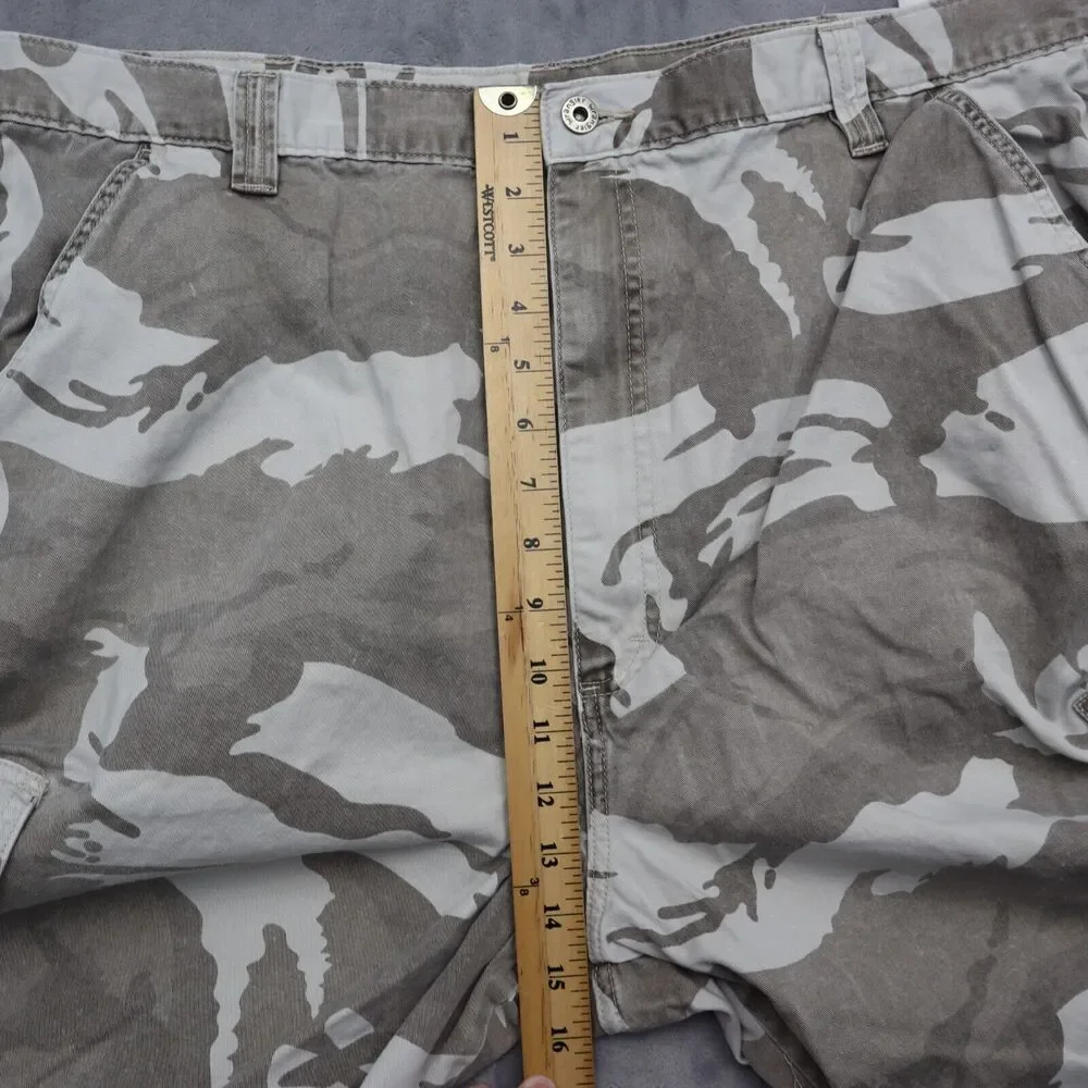 Wrangler Shorts Mens 42 Multicolor Camouflage Belt Loops Button Zip Cargo Shorts